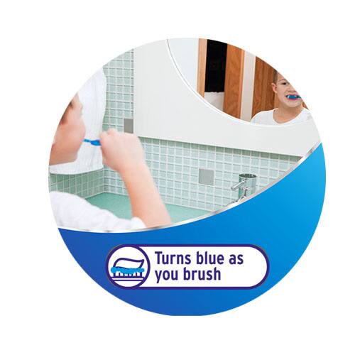 Pomaže u obuci dece da peru zube
